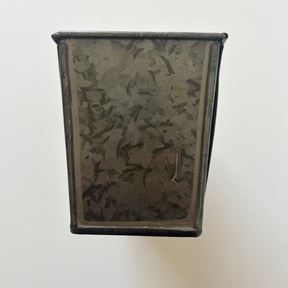 Smith & Hawken Organic Lettuce Grow Kit with Planter Pot New Outdoor - Picture 5 of 7